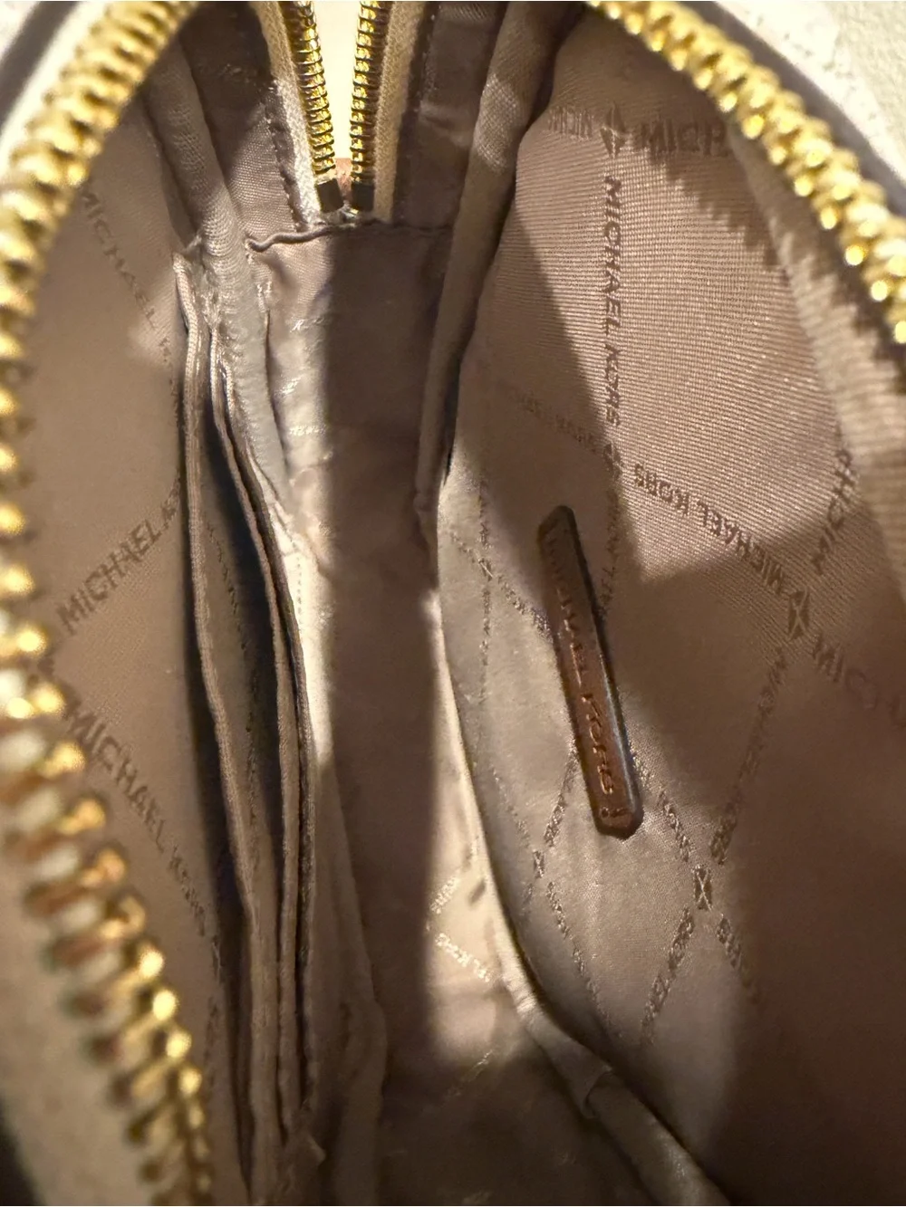 MICHAEL KORS Medium Flight Bag Vanilla Signature Crossbody Chain MK Logo - Picture 3 of 11